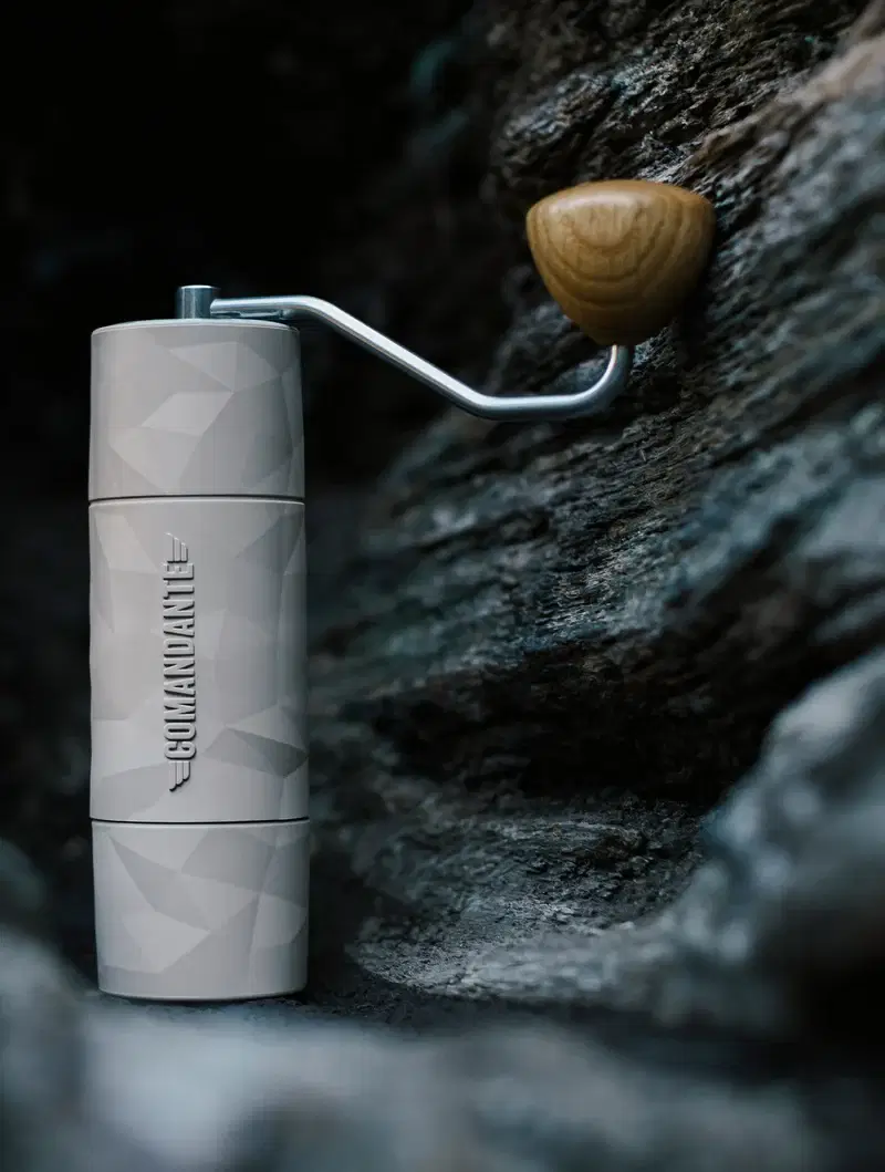 Comandante X25 Trailmaster Hand Grinder - Dune - Image 3